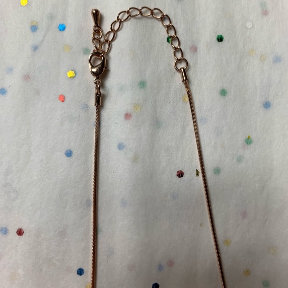 Beaded with shiny decored necklace - Picture 3 of 4